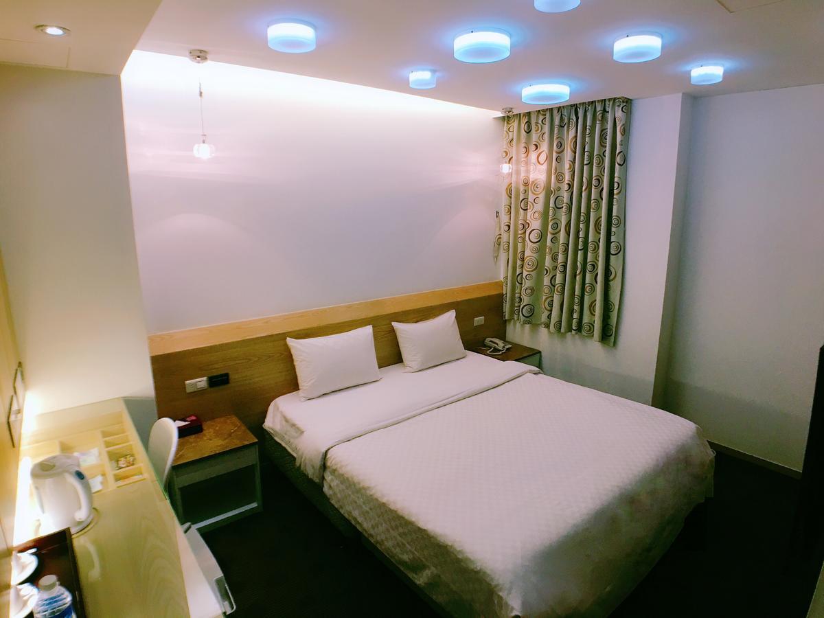 Meng Qi Hotel Tajpej Buitenkant foto