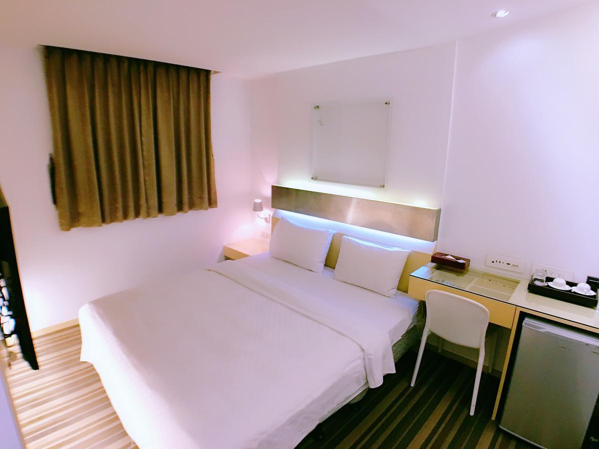 Meng Qi Hotel Tajpej Buitenkant foto
